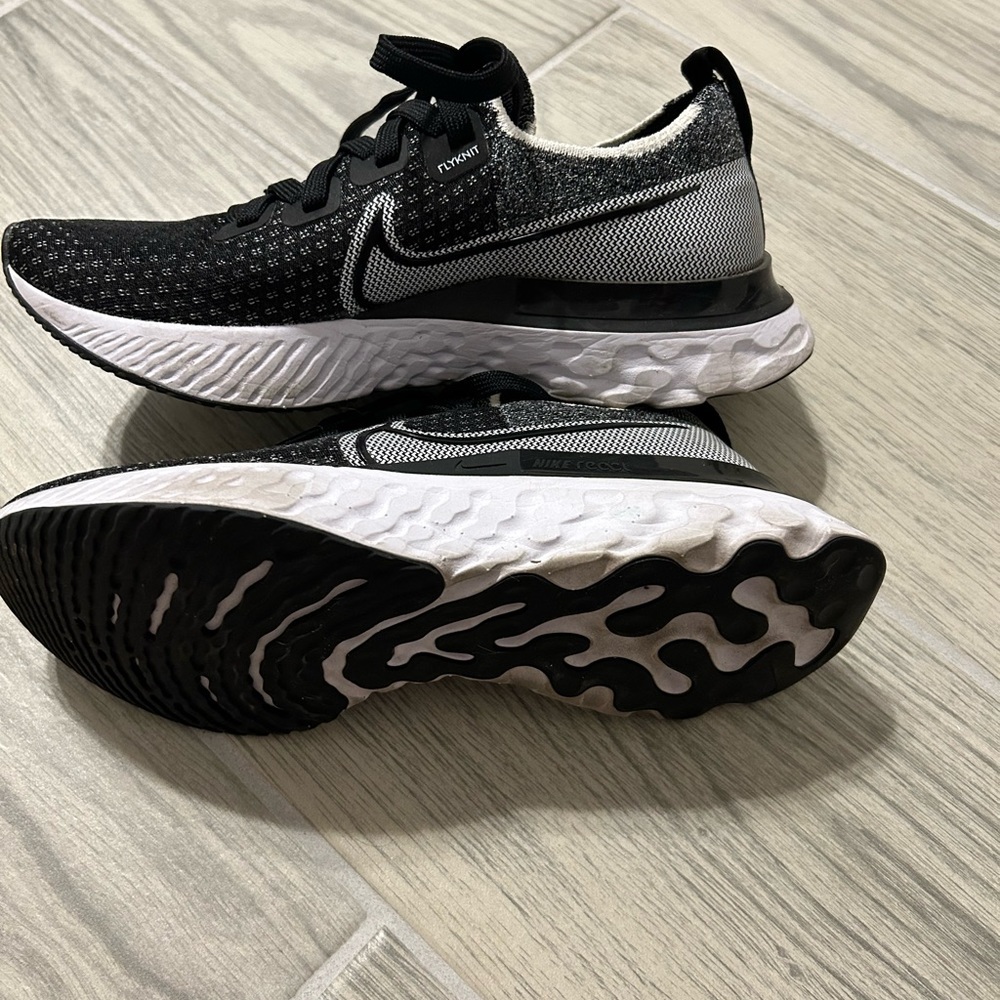 Nike Infinity Reacts - Picture 4 of 10